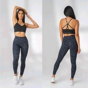 NWT Vitality Black and Grey Cheetah Print Legging XS